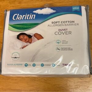 Claritin Soft Cotton Allergen Barrier
Duvet Cover - White - Size: TWIN